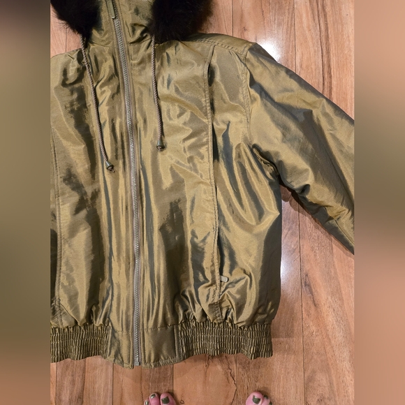 Bromley Sport Thermoloft shimmery green ski jacket.faux fur trim. women's XS. - Picture 13 of 14
